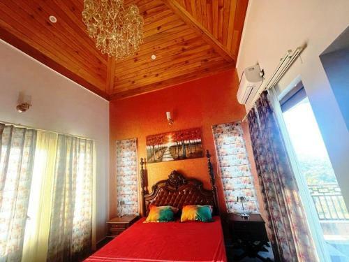 Lodge Yt Mansion