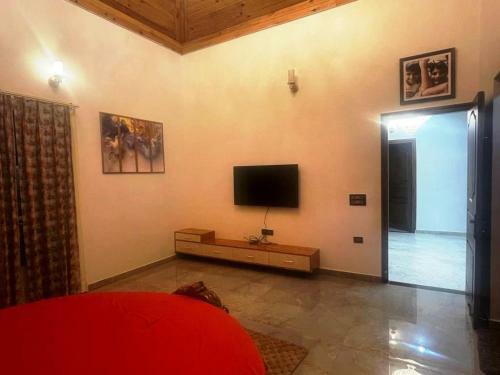 Lodge Yt Mansion