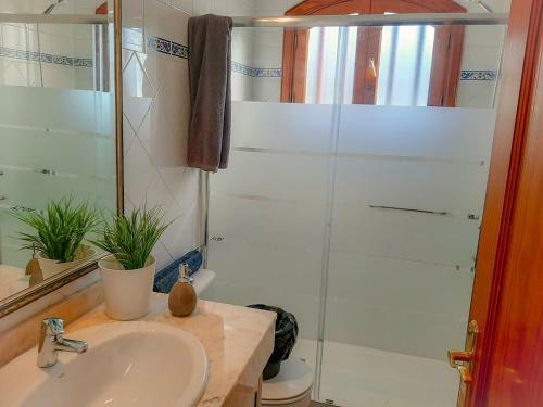 Alizuth Villa