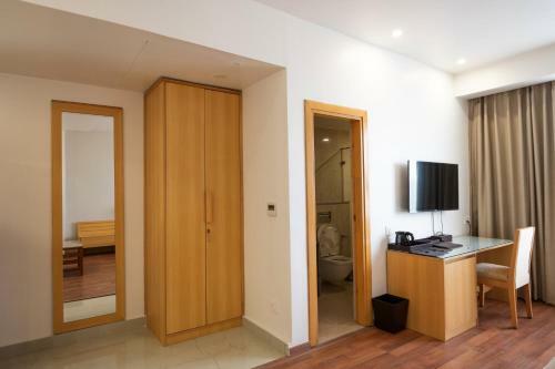 Hotel Pushkara Sarovar Portico