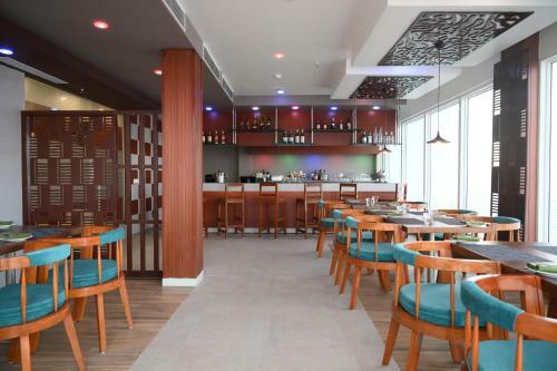 Hotel Pushkara Sarovar Portico
