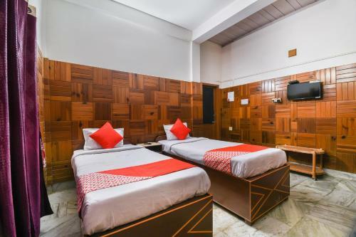 Hotel Oyo Flagship 71272 Sugar Rose Homestay