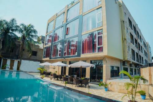 Hotel Sea N Sand