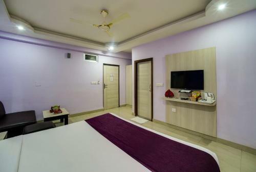 Hotel Four Square Holidayz