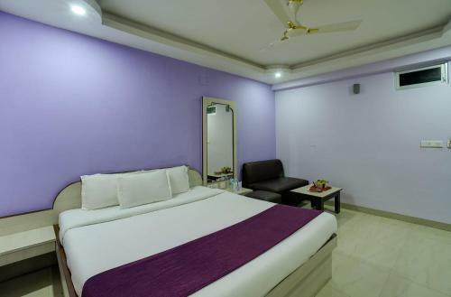 Hotel Four Square Holidayz