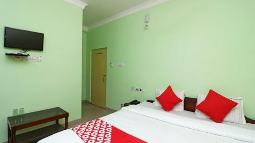 Hotel Staymaker Sadhna Inn