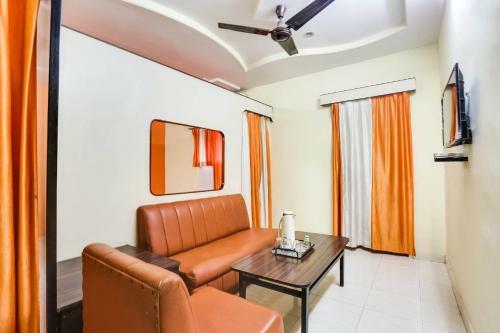 Oyo Flagship 37028 Hotel Sheela