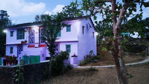 Dwarahat Village Homestay- Pahadi Ghar