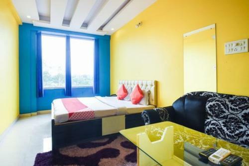 Hotel Staymaker Royal Galaxy