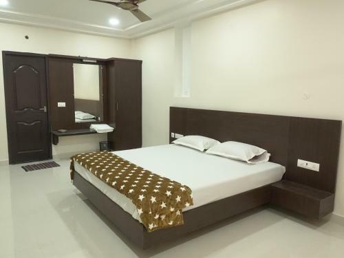 Posada Sri Krishna Residency
