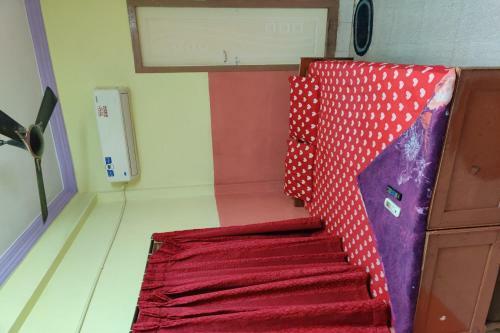 Hotel Pop 83954 New Sri Durga Lodge