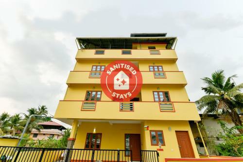 Hostal Vaccinated Staff- Oyo 78059 Sam Apartment