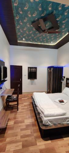 Keshav Hotel