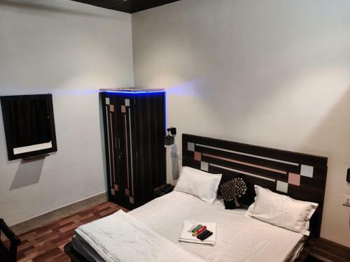 Keshav Hotel