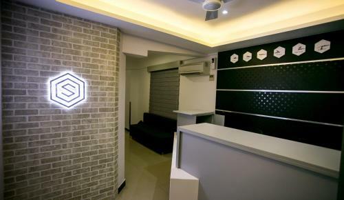 Hotel Sapphire Club Metro