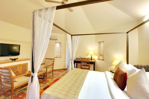 Hotel Holiday Village Resort