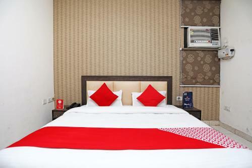 Oyo 28017 Hotel Olive