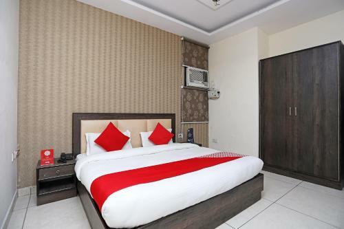 Oyo 28017 Hotel Olive