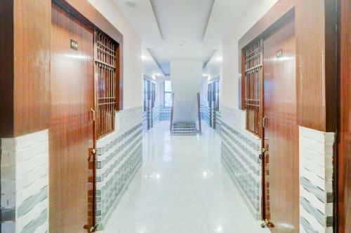 Oyo 77324 Hotel Shubham