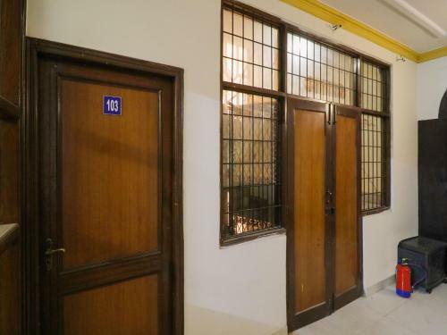 Oyo 85818 Hotel Peace