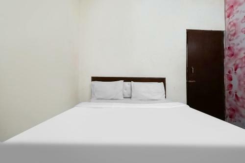 Oyo 80749 Hotel The Glory Palace