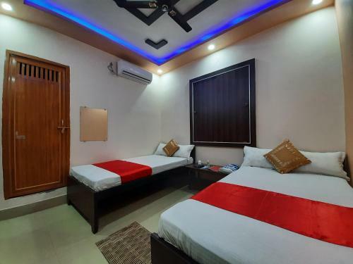 Hotel Shakuntla Palace