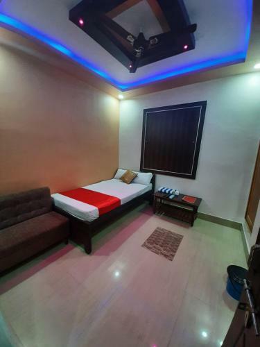 Hotel Shakuntla Palace