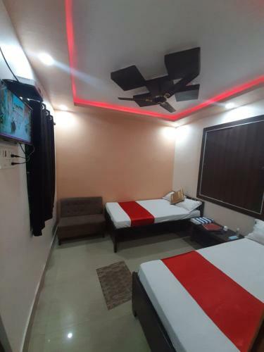 Hotel Shakuntla Palace