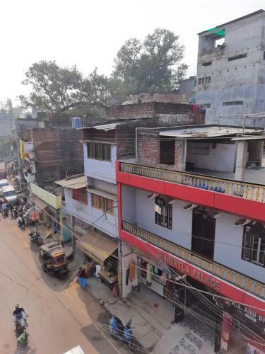 Hotel Shakuntla Palace