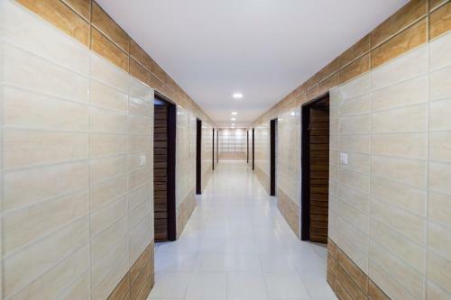 Hotel Vaccinated Staff- Oyo 74977 Dipesh Lodge