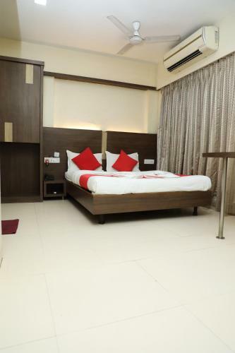 Hotel Risshi Residency