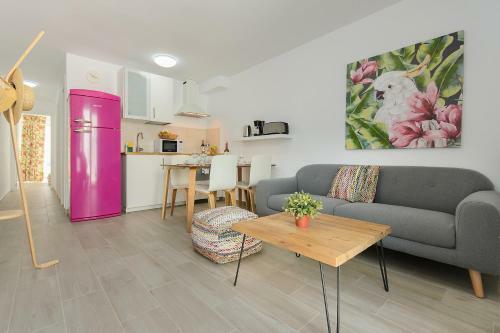 Purple Volcano Apartment