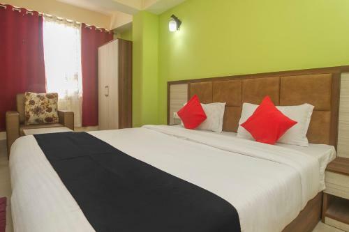 Collection O 66377 Hotel North Inn