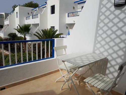 Atalaya 1st Floor Poolside Apartment