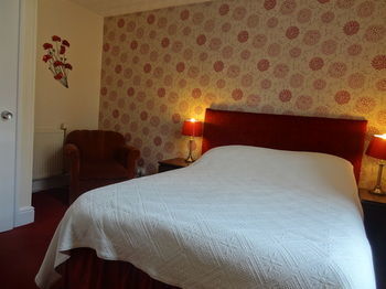 Edward Hotel