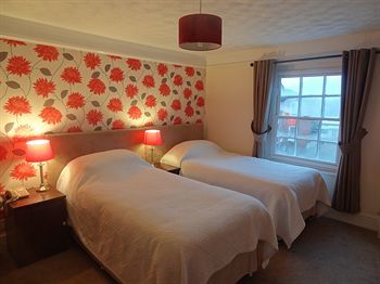 Edward Hotel