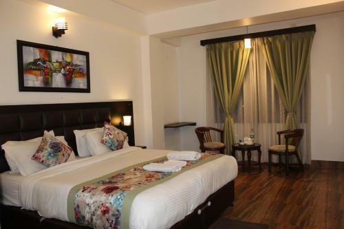 Hotel The Leenor Regency