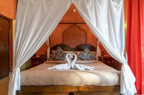 Hotel Justa Morjim Beach Resort Goa