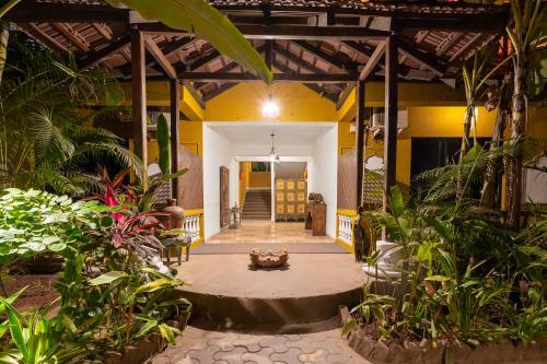Hotel Justa Morjim Beach Resort Goa