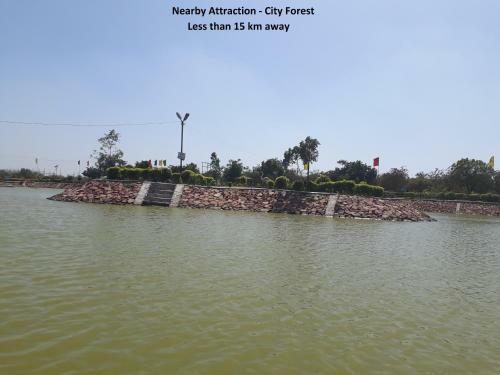 Oyo 77805 Hotel Sweet Valley