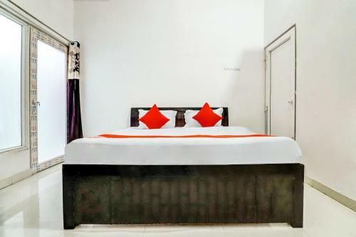 Hotel Oyo 81561 Lucky Stay