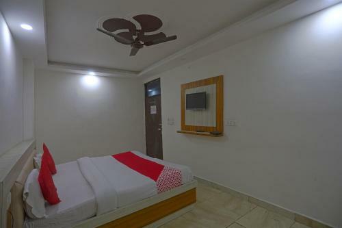 Oyo 28331 Hotel Keshav-a Unit Of Ghaziabad Inn