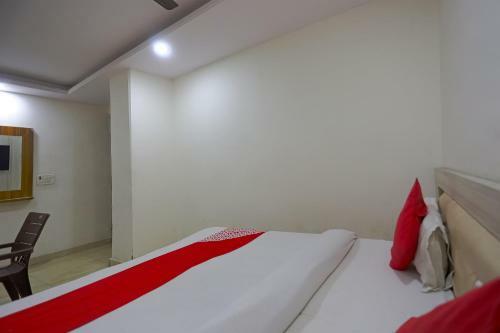 Oyo 28331 Hotel Keshav-a Unit Of Ghaziabad Inn
