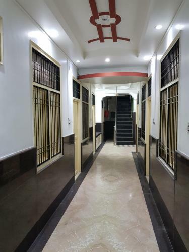 Sharda Hotel By Wb Inn