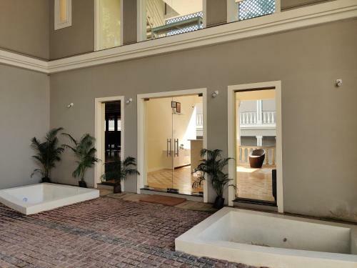 Villa 12 Br Mansion With Private Pool