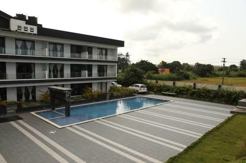 08 Bedroom Entire Villa Apartment Saligao