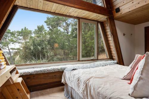 Cambria Treehouse