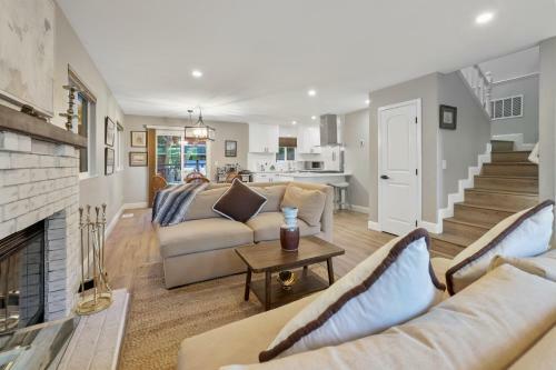 Wanderlust Cambria Seaside Village