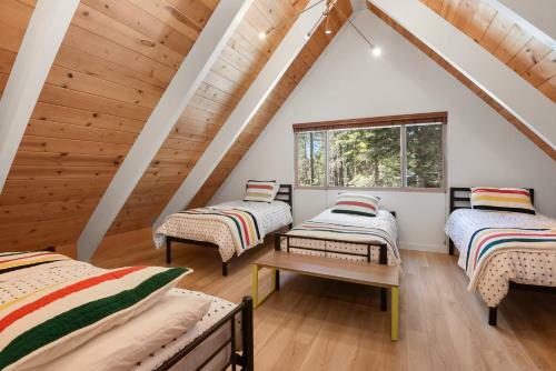 Timberline Cabin - Hot Tub Cabin
