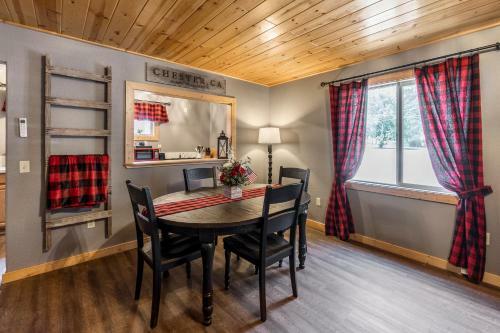 Hotel Timber House Lodge